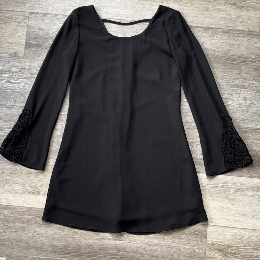 Speechless V-Neck Tunic NWOT